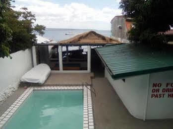 Gumleaves Hotel And Restaurant Olongapo City Exteriör bild